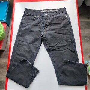 Signature by Levi Strauss jeans S67 Athletic black men's size  W34 / L32